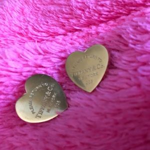 Earrings and necklace set